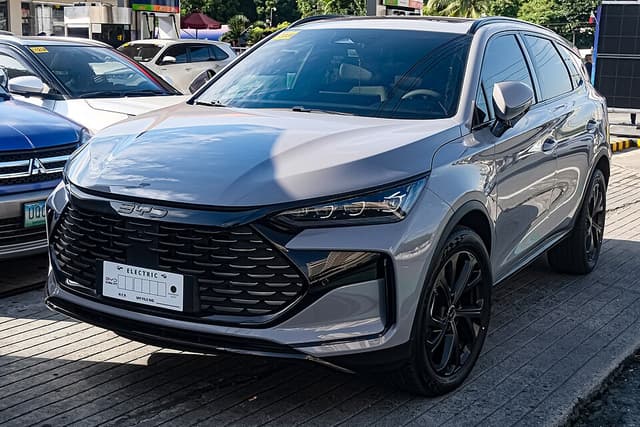 BYD Tang DM-i — фото