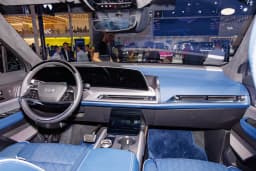 Cadillac Vistiq