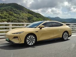 Geely Galaxy E8