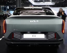 Kia EV4