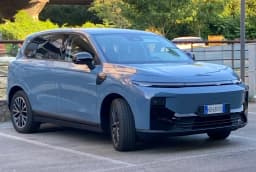 Leapmotor B10