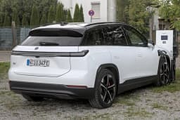 NIO ES7