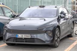 NIO ET7
