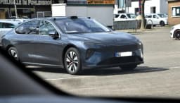 NIO ET7
