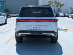 Rivian R1S