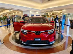 VinFast VF8