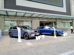 VinFast VF9