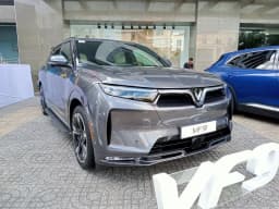 VinFast VF9