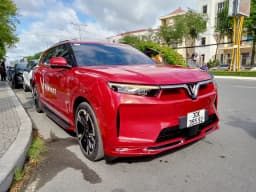 VinFast VF9