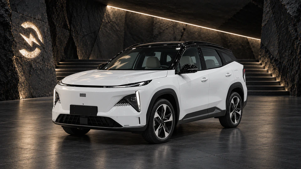 Geely Galaxy L7, вид спереди в три четверти, в студии Электроатласа