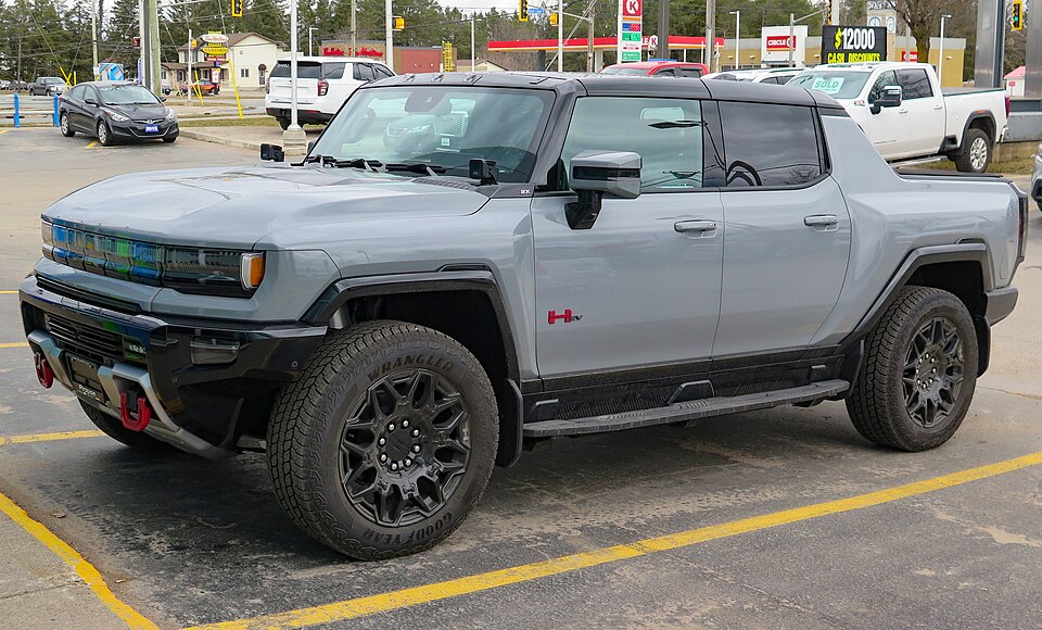 Elise240SX / Wikimedia Commons (CC BY-SA 4.0) Hummer EV Pickup — фото