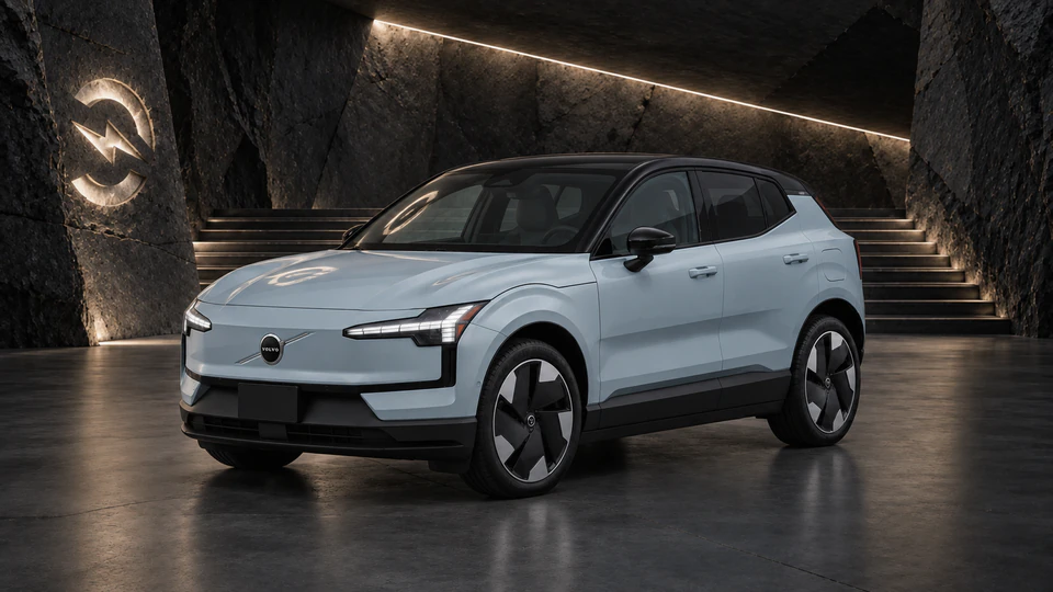 Volvo EX30, вид спереди в три четверти, в студии Электроатласа